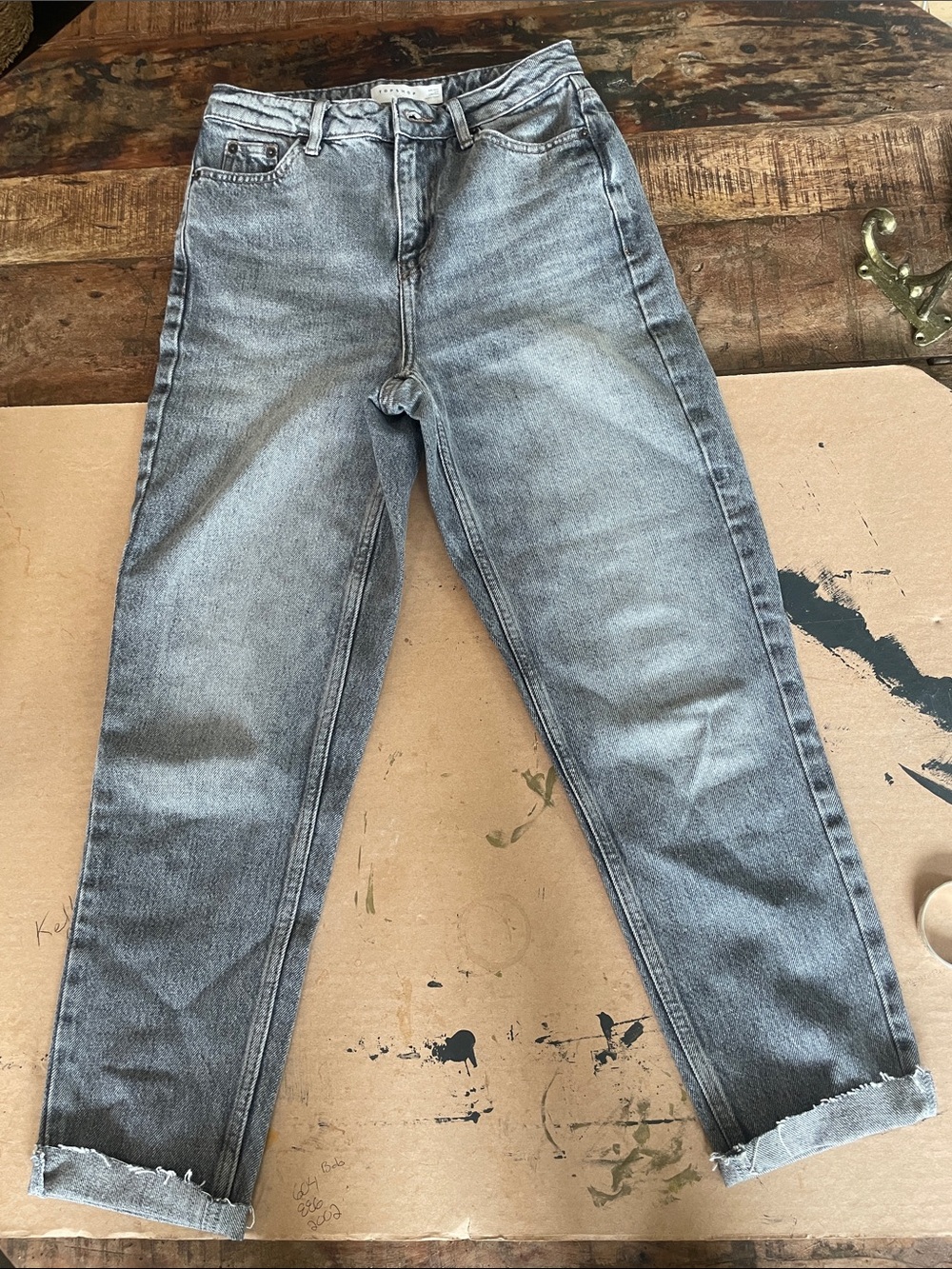 Topshop Light Gray Cropped Ankle Jeans